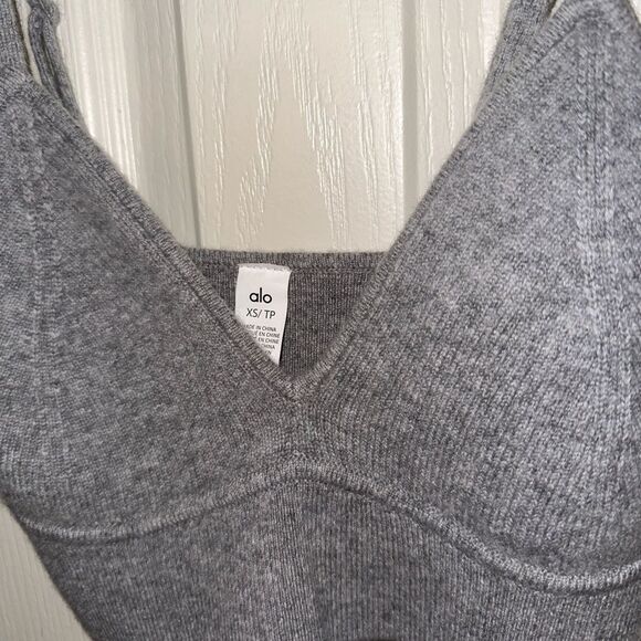 ✨BOGO FREE ✨NWOT Alo Top - Picture 2 of 3
